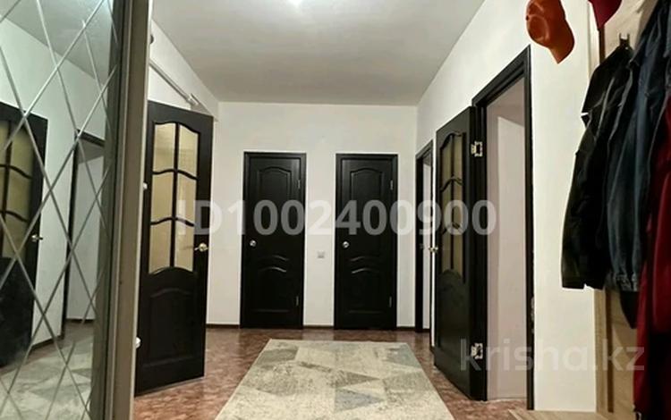 3-бөлмелі пәтер · 86 м² · 2/9 қабат, Нур Актобе 14Г — 4 мкр, бағасы: 25.5 млн ₸ — фото 2