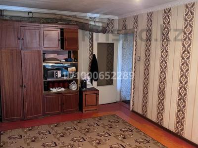 Продажа квартир в Туркестанской обл.: 2-комнатная квартира · 52 м² · 1 этаж, Ж. Қыдыр 41 — ТГЖД район, напротив напротив АЛМА маркет за 7.5 млн 〒 2-комнатная квартира · 52 м² · 1 этаж, Ж. Қыдыр 41 — ТГЖД район, напротив напротив АЛМА маркет за 7.5 млн 〒 в Туркестане