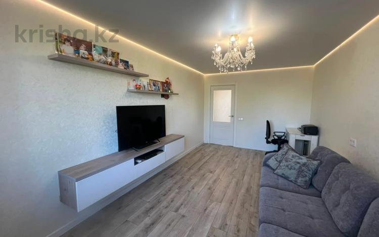 4-комнатная квартира · 85.7 м² · 8/9 этаж, мкр Новый Город, Абдирова за 46 млн ₸ в Караганде, Казыбек би р-н — фото 2