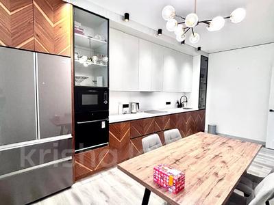 4-комнатная квартира · 212 м² · 2/9 этаж, Туран 5/7 за 195 млн 〒 в Астане, Нура р-н