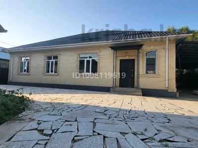 Отдельный дом · 5 комнат · 150 м² · 4.5 сот., мкр Карагайлы 36а — Мангытаева Шаймерденова Замок за 85 млн ₸ в Алматы, Наурызбайский р-н