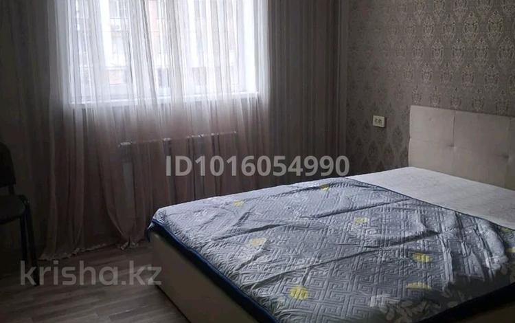 2-комнатная квартира · 58 м² · 2/12 этаж, мкр Акбулак 1 ая улица 75 — Алматы Арена напротив жк Алмалы за 250 000 ₸ в Алатауский р-н — фото 2
