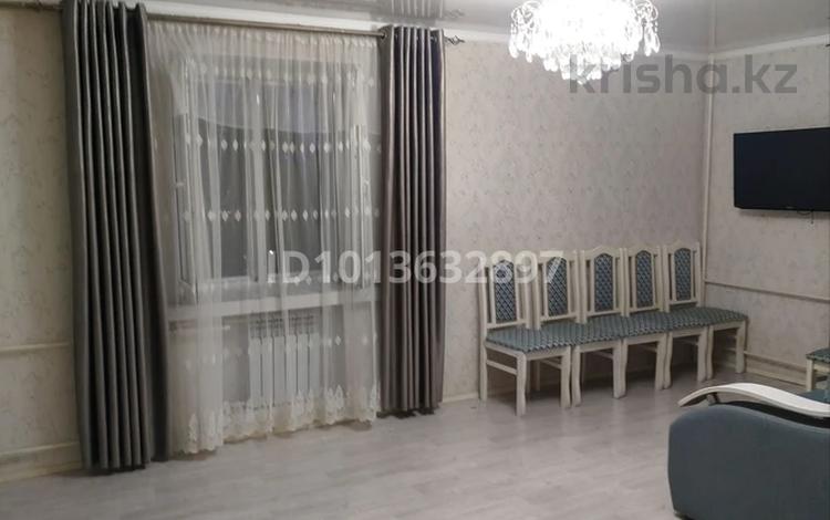 2-комнатная квартира · 40 м² · 5/5 этаж, проспект толе би 2 — Гранд базар .дос нар за 120 000 ₸ в Таразе — фото 2