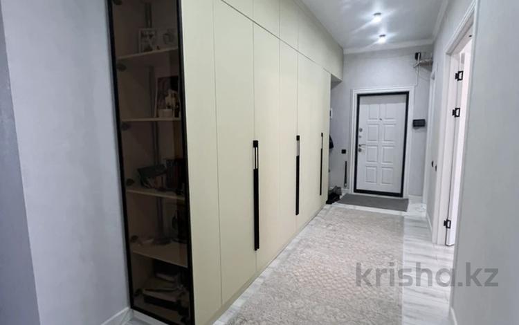 3-бөлмелі пәтер · 90 м² · 7/10 қабат, мкр Юго-Восток, момышулы 15/2, бағасы: 51 млн ₸ в Караганде, Казыбек би р-н — фото 2