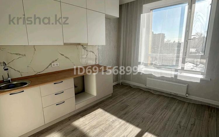 1-комнатная квартира, 37 м², 5/10 этаж, Кенесары 62