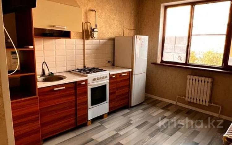 1-комнатная квартира, 40 м², 3/9 этаж, мкр Зердели (Алгабас-6)