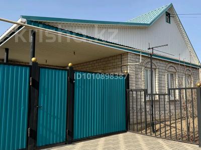 Отдельный дом · 4 комнаты · 104.2 м² · 4 сот., Чехова за 31.5 млн 〒 в Актобе, мкр Москва