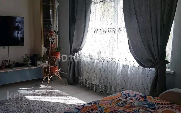 1-бөлмелі пәтер · 40 м² · 3/5 қабат, махамбета 112 — Атырау Жарыка, бағасы: 18 млн ₸ — фото 2