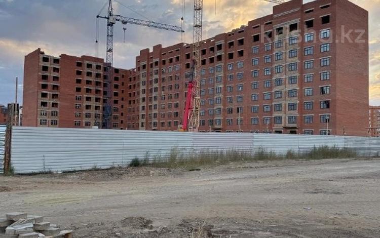 2-бөлмелі пәтер · 75 м² · 7/9 қабат, Береке 1, бағасы: 33 млн ₸ в Костанае — фото 13