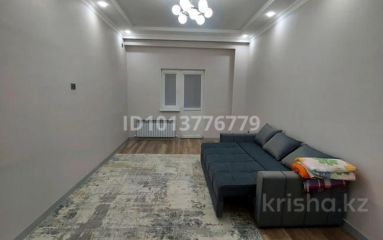 2-комнатная квартира · 80 м² · 4/9 этаж, 18А мкр 10 за 350 000 ₸ в Актау — фото 2