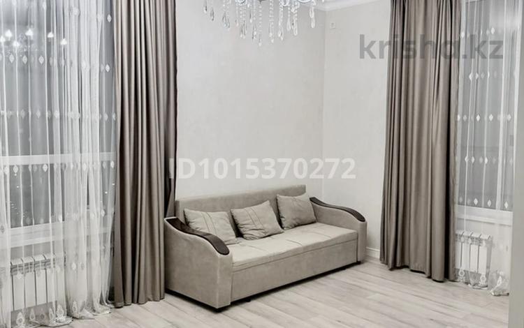 2-комнатная квартира · 65 м² · 7/12 этаж, Санжара Асфендиярова 5 за 350 000 ₸ в Астане, Нура р-н — фото 2