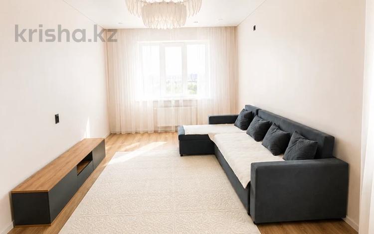 3-комнатная квартира · 93.2 м² · 9/9 этаж, Е 511 40 за 54.5 млн ₸ в Астане, Есильский р-н — фото 2