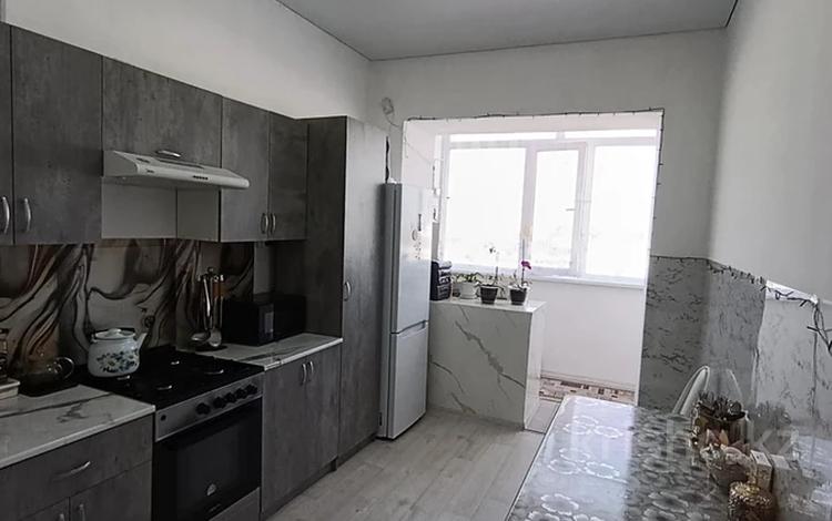 1-бөлмелі пәтер · 45 м² · 5/9 қабат, Молдогуловой, бағасы: 17.8 млн ₸ в Уральске — фото 2