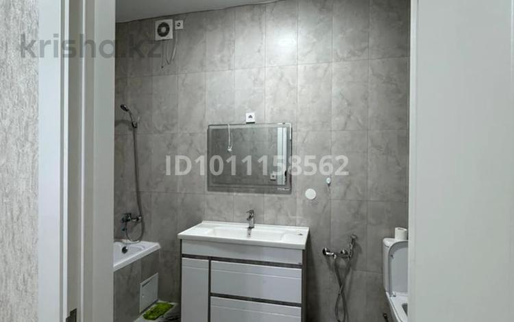 2-бөлмелі пәтер · 90 м² · 4/9 қабат, мкр. Алтын орда, Санкибай батыра 40в, бағасы: 43 млн ₸ в Актобе — фото 2