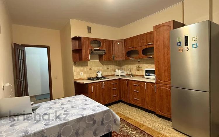 2-комнатная квартира · 63 м² · 8/9 этаж, Райымбека 241 за 250 000 ₸ в Алматы, Жетысуский р-н — фото 3