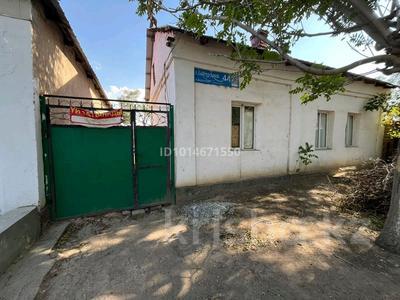 Отдельный дом · 2 комнаты · 45 м² · 100 сот., Байтұрсынов 44 — Центр за 3.5 млн ₸ в Арыси