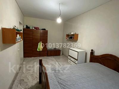 Жеке үй · 5 бөлме · 220 м² · 10 жүзд., А.Асқаров 32 — Эльнұр тойханасының артында, бағасы: 40 млн ₸ в Карасу