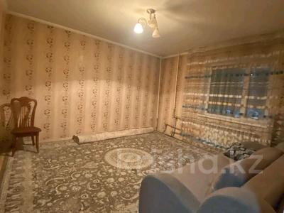3-бөлмелі пәтер · 65 м² · 1/12 қабат, Ақсай-1А ш/а. 10, бағасы: 280 000 ₸ в Алматы, Ауэзовский р-н