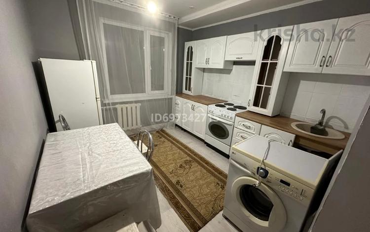 3-бөлмелі пәтер, 60 м², 3/5 қабат ай сайын, Энергетиков, бағасы: 150 000 〒 в Экибастузе — фото 2