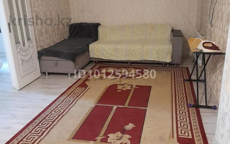 2-комнатная квартира · 45 м² · 3/10 этаж, мкр Аксай-5 25 за 35 млн ₸ в Алматы, Ауэзовский р-н — фото 2