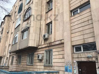 4-комнатная квартира, 80 м², 5/5 этаж, мкр №3 65 за 45 млн 〒 в Алматы, Ауэзовский р-н