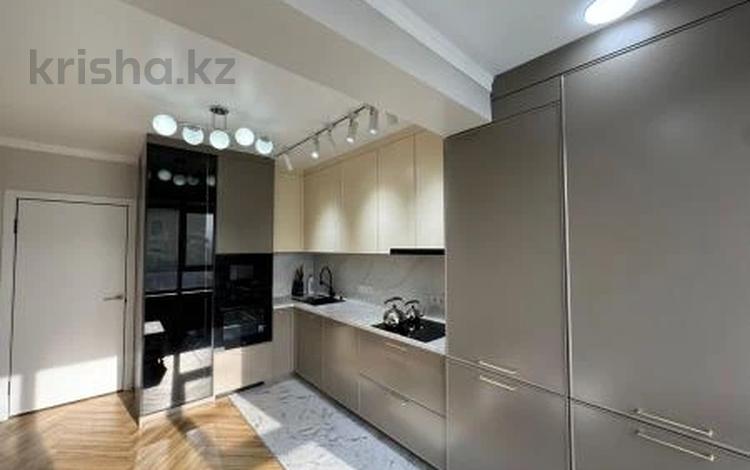 3-комнатная квартира · 81 м² · 6/6 этаж, СТ Монтажник, Райымбек батыра 169 за 49.5 млн ₸ в  — фото 2