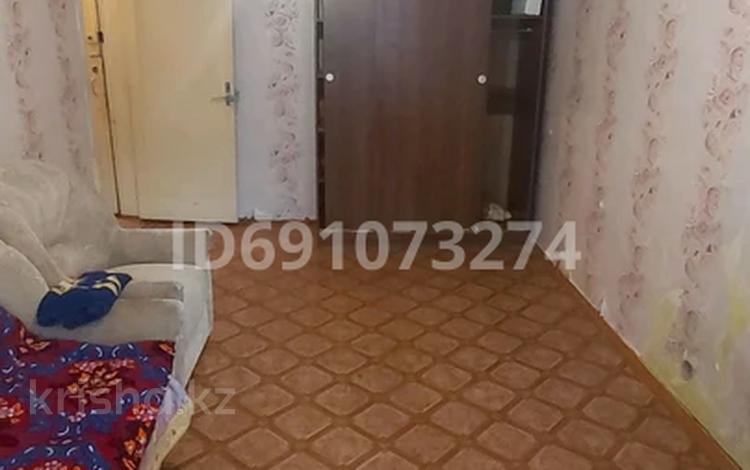 1-комнатная квартира · 33 м² · 2/5 этаж, 7 микрорайон 16 за 6.3 млн ₸ в Темиртау — фото 10