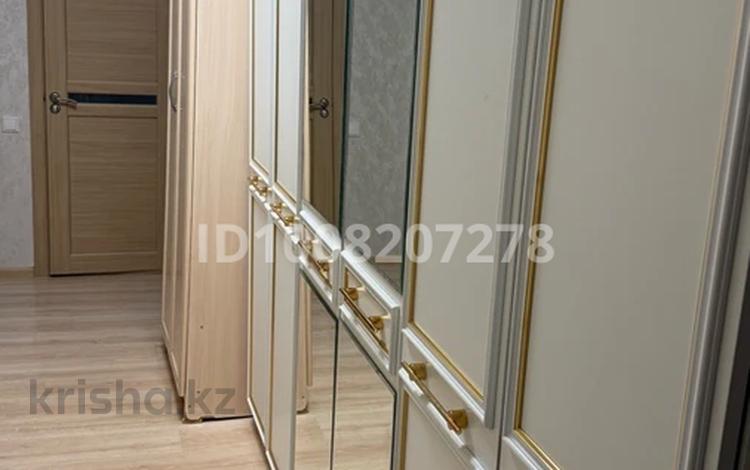 2 комнаты · 90 м² · 10 этаж, Мангиликел 19 — ул Алматы за 70 000 ₸ в Астане, Есильский р-н — фото 2
