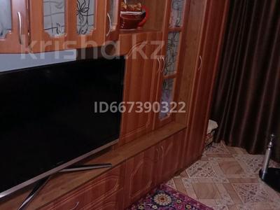 2-комнатная квартира · 46 м² · 1/5 этаж, Майкудук, 18й микрорайон 1 за 11 млн 〒 в Караганде, Алихана Бокейханова р-н