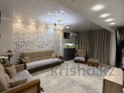 4-бөлмелі пәтер · 79 м² · 1/5 қабат, Пр. К.Сатпаева 8/1, бағасы: 39 млн ₸ в Усть-Каменогорске