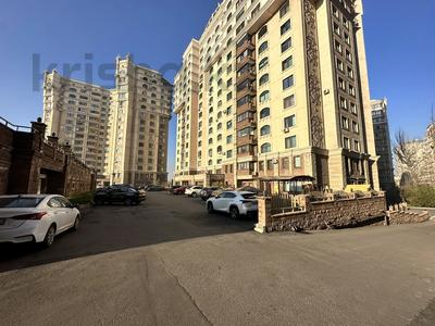 5-комнатная квартира, 195 м², 15 этаж, Ходжанова 76 — Аль-Фараби Ходжанова за 138 млн 〒 в Алматы, Бостандыкский р-н