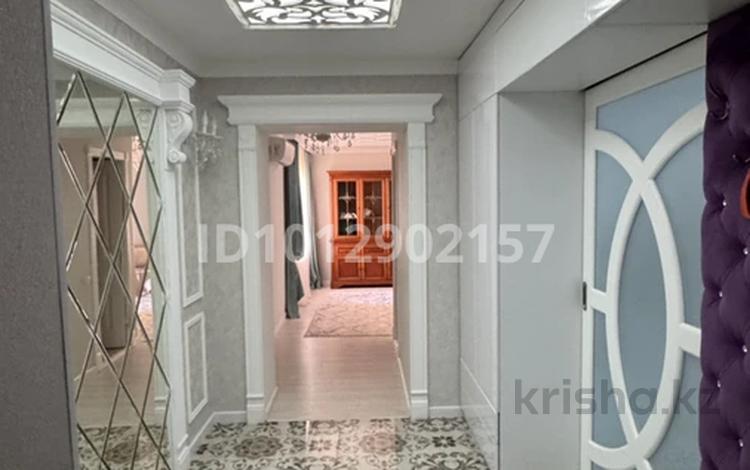 3-бөлмелі пәтер · 80 м² · 3/5 қабат, 15-ш/а. 12а, бағасы: 30 млн ₸ в Актау, 15-й мкр — фото 23