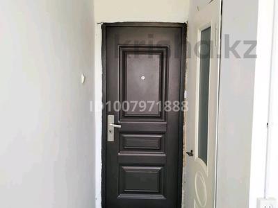 1-бөлмелі пәтер · 10 м² · 1/4 қабат, Мкр.Ивушка 16, бағасы: 70 000 〒 в Конаеве