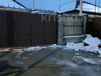 Отдельный дом · 4 комнаты · 150 м², Суюнбая 17 — Клубничная за 350 000 〒 в Каскелене