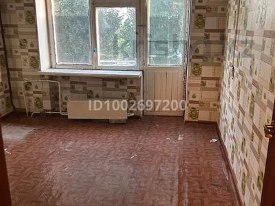 2-комнатная квартира · 36 м² · 4/4 этаж, Утеулиева — Дос-нар,Гранд базар за 5.5 млн 〒 в Таразе