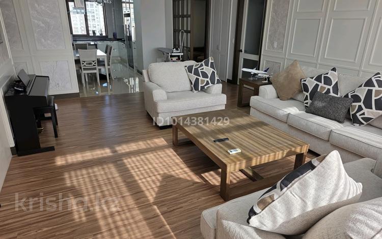 4-бөлмелі пәтер · 138 м² · 17/20 қабат, Кошкарбаева 10, бағасы: 125 млн ₸ в Астане — фото 2