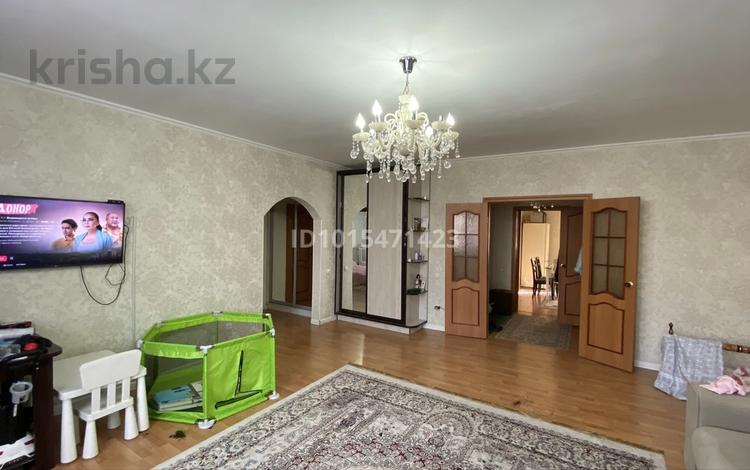 2-комнатная квартира · 82 м² · 2/5 этаж, мкр Думан-2 за 49 млн ₸ в Алматы, Медеуский р-н — фото 2