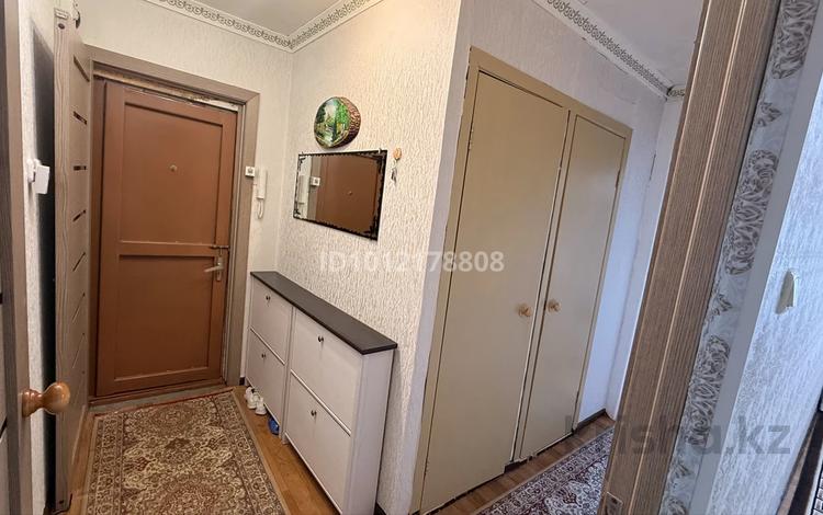 3-бөлмелі пәтер · 59 м² · 5/5 қабат, Металлургов 11 — В центре города, бағасы: 10.5 млн ₸ в Темиртау — фото 13