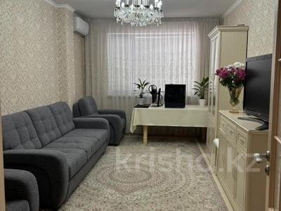 Продажа квартир в Шымкенте: 2-комнатная квартира · 62 м² · 7/7 этаж, Толеметова за 25 млн 〒 2-комнатная квартира · 62 м² · 7/7 этаж, Толеметова за 25 млн 〒 в Шымкенте, Каратауский р-н