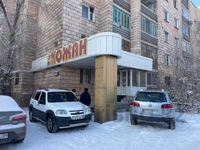 Свободное назначение, офисы, магазины и бутики, склады, общепит, салоны красоты, медцентры и аптеки, образование, развлечения · 452.8 м² за 135 млн 〒 в Караганде, Казыбек би р-н
