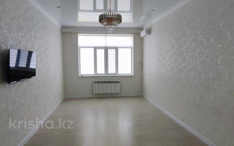 2-комнатная квартира · 79.5 м² · 6/7 этаж, 19-й мкр за 27 млн ₸ в Актау — фото 2