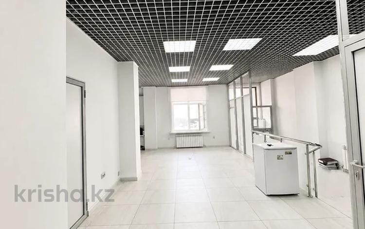 Еркін, кеңселер, дүкендер мен бутиктер, қоймалар, қоғамдық тамақтану орны, сұлулық салондары, медорталықтар мен дәріханалар, білім орталықтары, ойын-сауық · 117 м², бағасы: 73 млн ₸ в Астане — фото 2