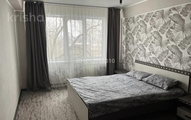 3-комнатная квартира · 60 м², Новаторов 15 за 220 000 ₸ в Усть-Каменогорске — фото 2
