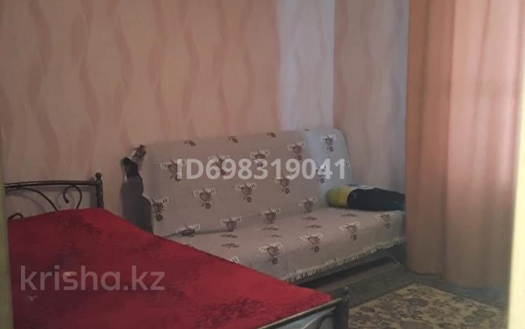 1-бөлмелі пәтер · 45 м² · 1/6 қабат, Маяковского 107 — Быковского, бағасы: 10 000 ₸ в Костанае — фото 2