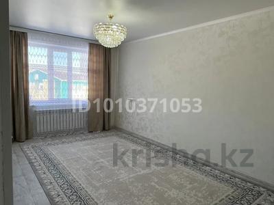 2-бөлмелі пәтер · 55 м² · 3/5 қабат, 4 микрорайон 8, бағасы: 8.5 млн ₸ в Алге