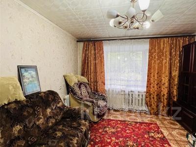 3-комнатная квартира, 65 м², 1/5 этаж, 68-й за 15.8 млн 〒 в Темиртау