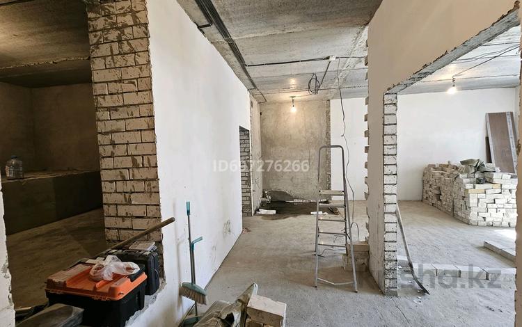 3-бөлмелі пәтер, 80 м², 1/9 қабат, Посмакова 96, бағасы: 32 млн 〒 в Семее — фото 19