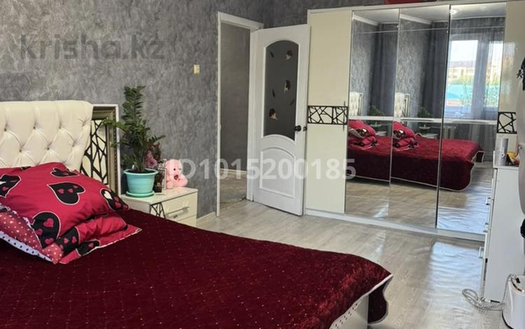 3-комнатная квартира · 63 м² · 5/5 этаж, мкр Строитель 20 за 18.5 млн ₸ в Уральске — фото 2