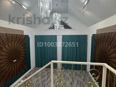 Отдельный дом · 4 комнаты · 150 м² · 5.5 сот., Каирбекова 227 — Шипина за 59 млн ₸ в Костанае