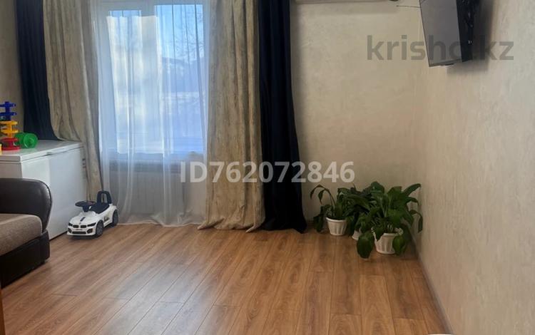 3-бөлмелі пәтер · 75 м² · 2/9 қабат, Байсалыкова 65а, бағасы: 44 млн ₸ в Семее — фото 2